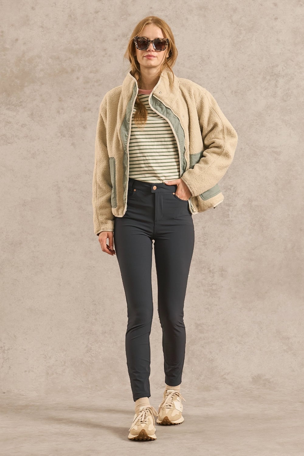Beige Fleece Jacket with Relaxed Trousers — Trendy Cute Hiking Outfit