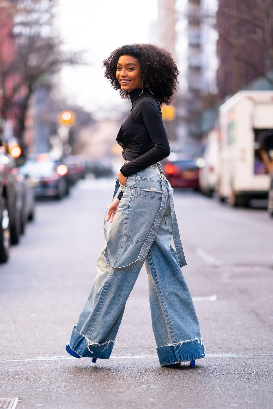 Extremely Wide Leg Distressed Jeans — Trendy Cute Jeans Outfit