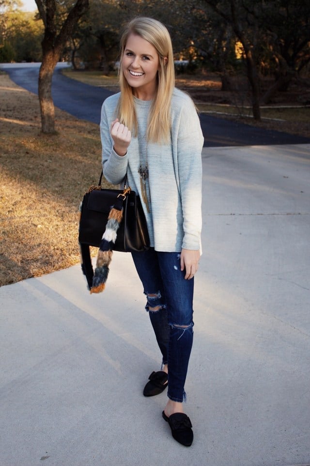 Oversized Sweater with Distressed Dark Wash Jeans — Trendy Cute Jeans Outfit