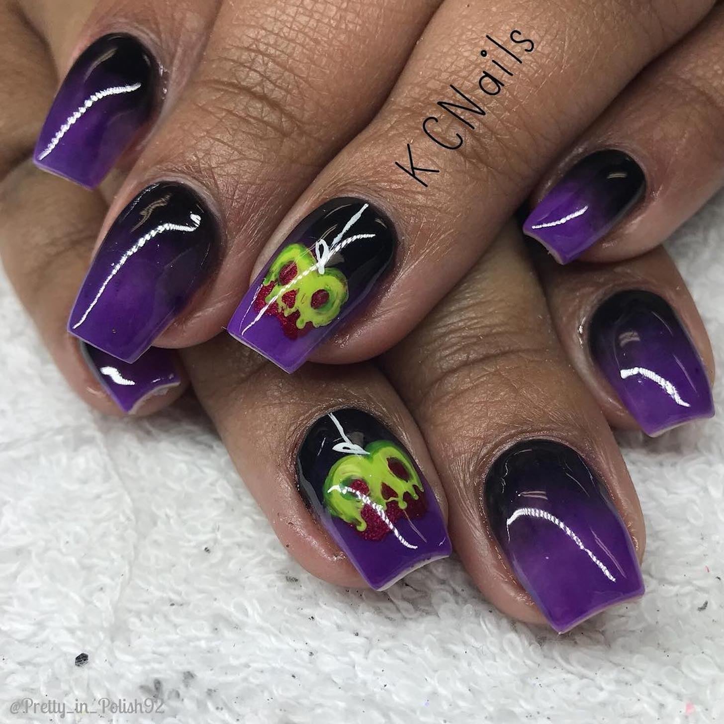 Long Coffin Gradient Poison Apple Nails — Trendy Disney Nails