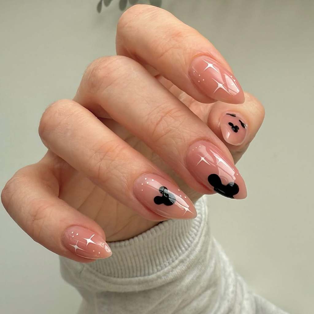 Medium Stiletto Nude Black Mickey Mouse Star Nails — Trendy Disney Nails
