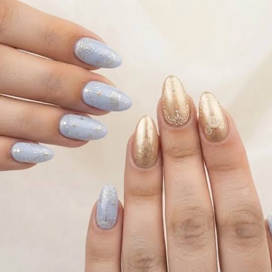 Medium Almond Pale Blue Gold Castle Star Nails — Trendy Disney Nails