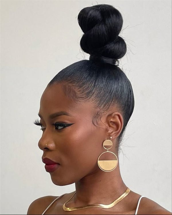 High Black Sculpted Bun High Black Sculpted Bun — Trendy Elegant Updo