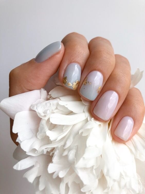 Pastel Oval Nails with Gold Foil Accents — Trendy Gel Nail Art