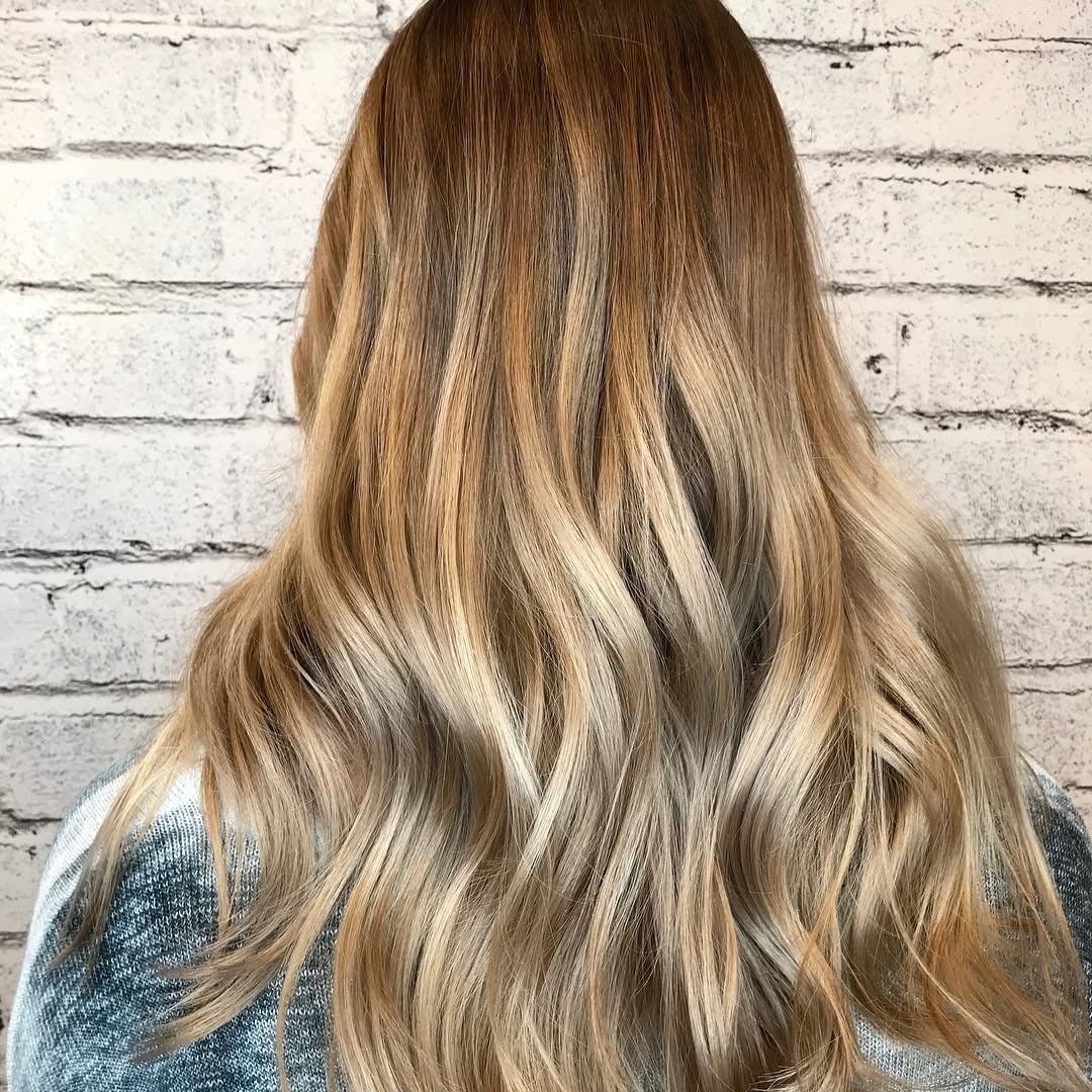 Mid-Back Golden Blonde Balayage Transition, Wavy — Trendy Golden Blonde Hair