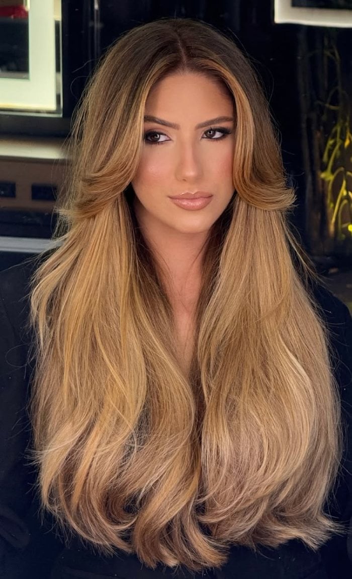 Warm Golden Honey Blonde Balayage Waves — Trendy Golden Blonde Hair