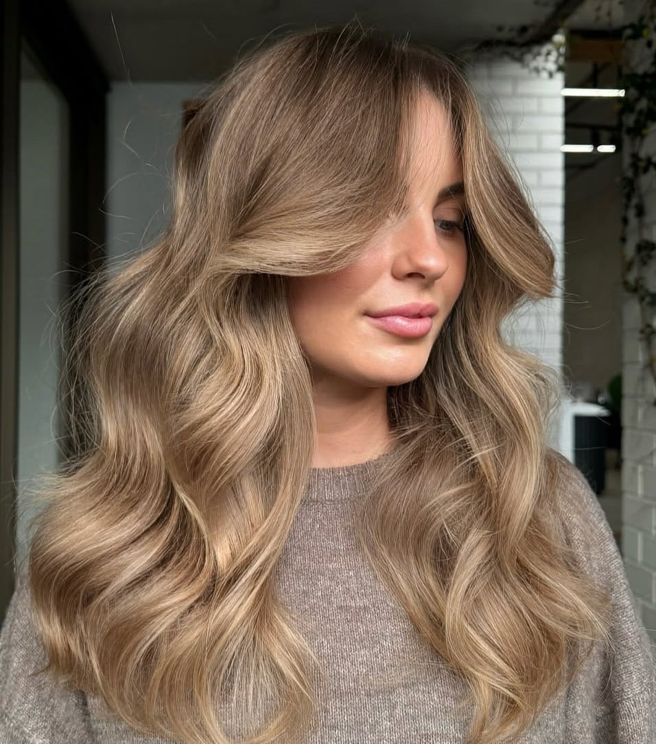 Mid-Back Golden Blonde With Face-Framing Layers — Trendy Golden Blonde Hair