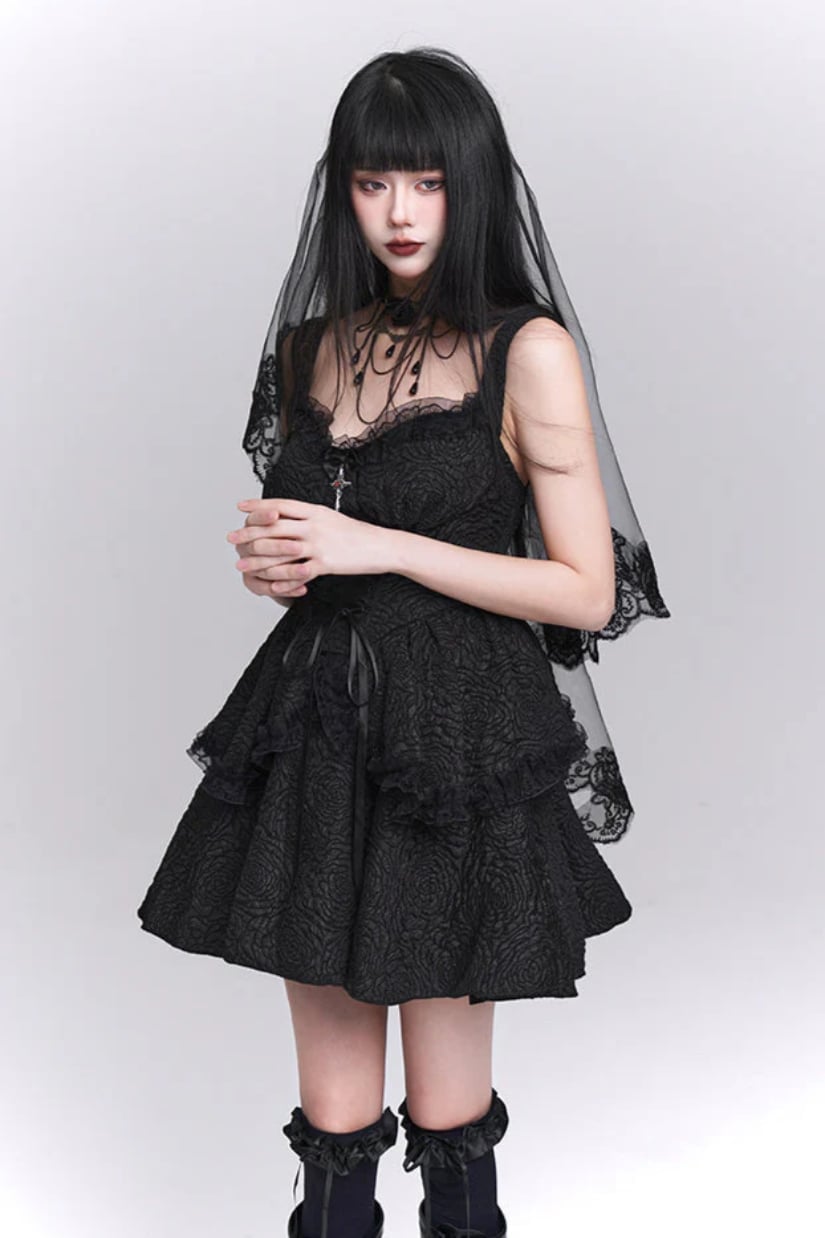 Gothic Lace Dress with Tiered Skirt and Lace Veil — Trendy Goth Style