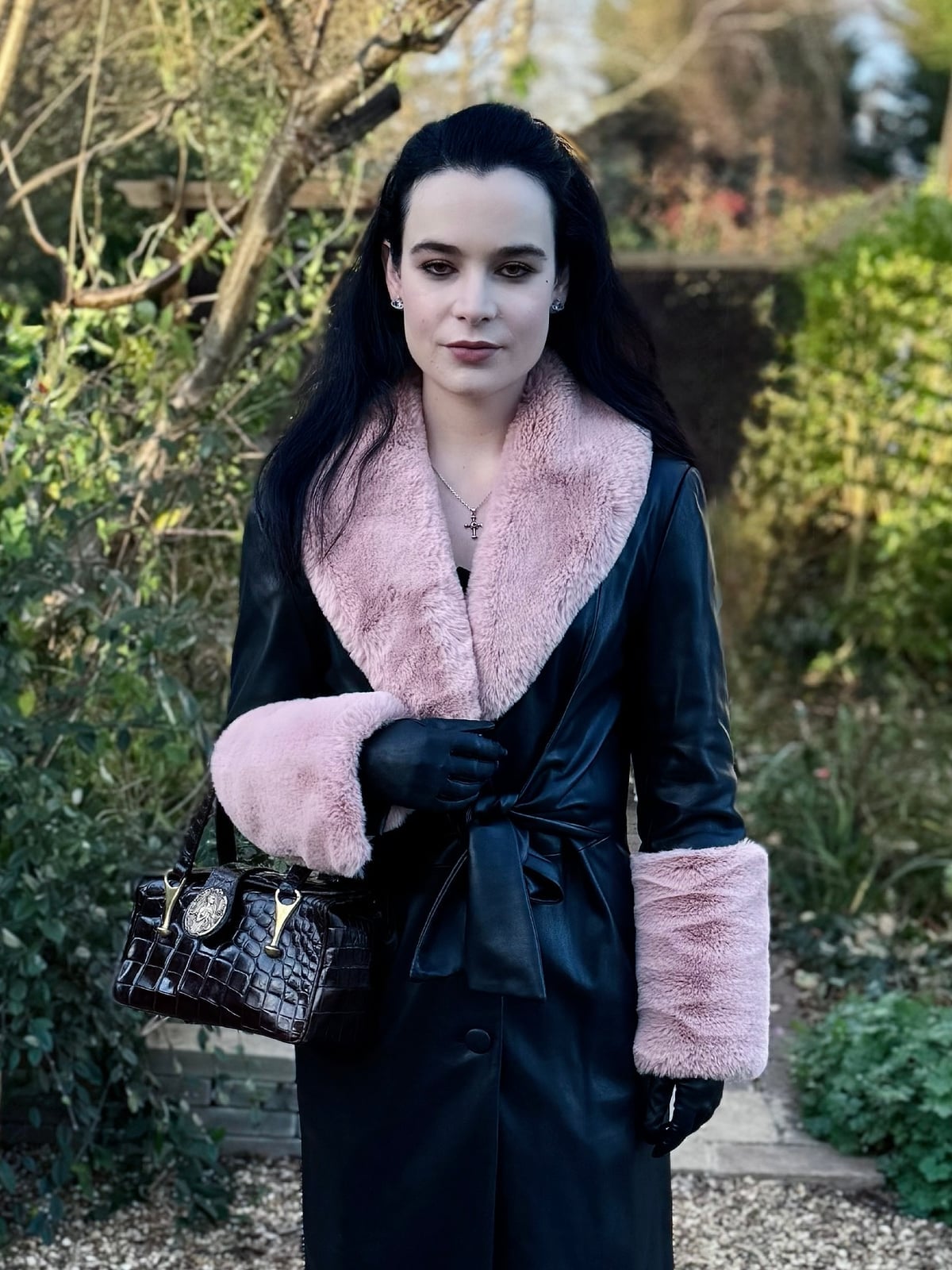 Leather Coat with Pink Faux Fur Trim and Croc-Effect Handbag — Trendy Goth Style