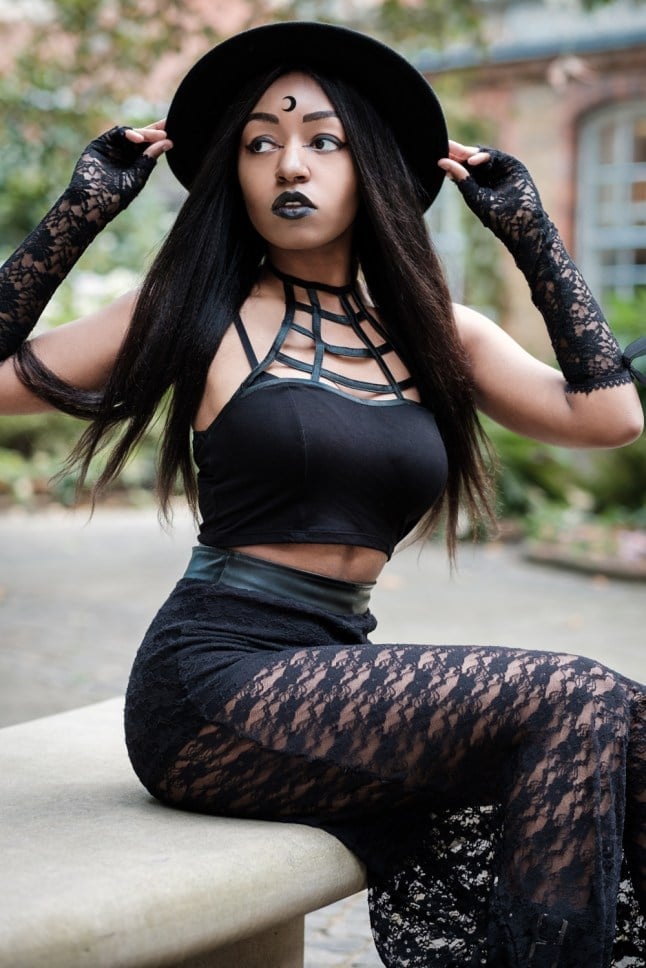 Crop Top and Lace Skirt with Gloves and Wide-Brimmed Hat — Trendy Goth Style