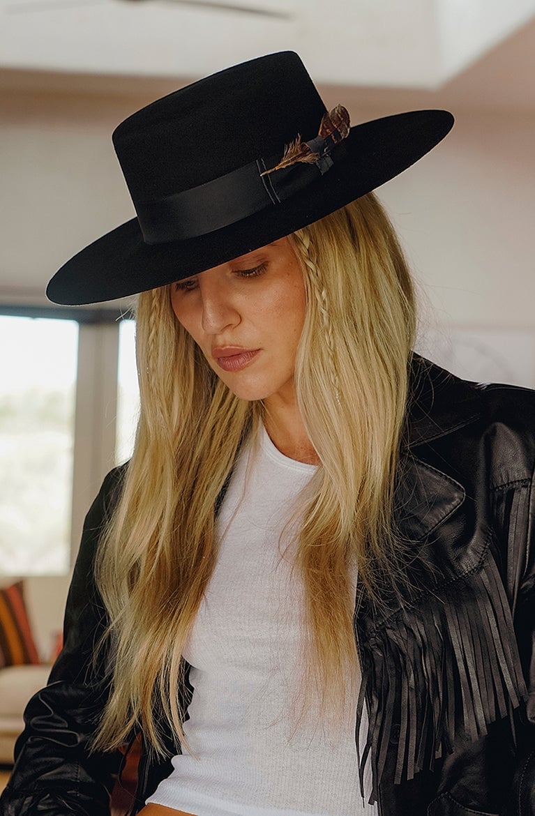 Mid-Back Air-Dried Waves with Hat Mid-Back Air-Dried Waves with Hat — Trendy Hair with Hat