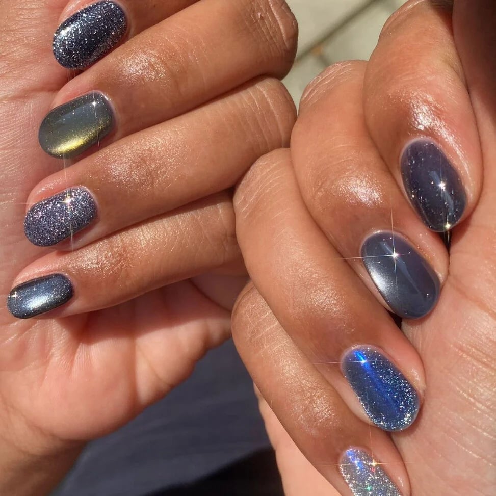 Short Oval Deep Blue Silver Glitter Gold Cat Eye Nails — Trendy Japan Nails