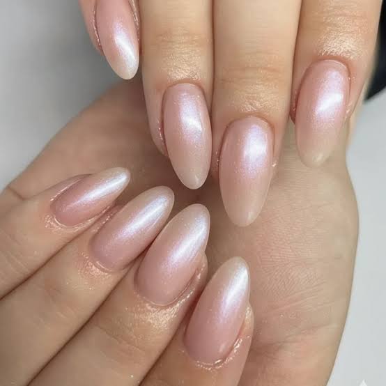 Medium Almond Pearlescent Shimmer Milky Pink Nails — Trendy Japan Nails