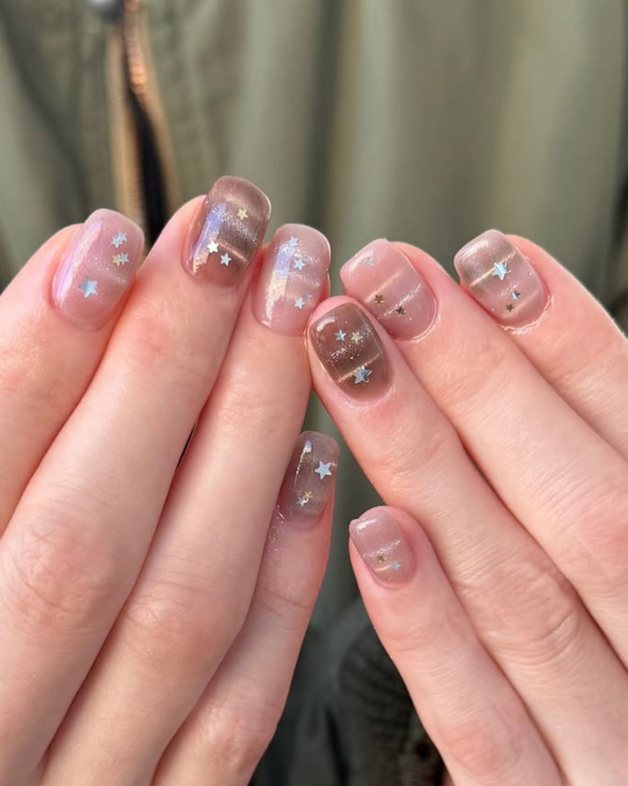 Pink Brown Cat-Eye Almond Nails with Stars — Trendy Korean Nails