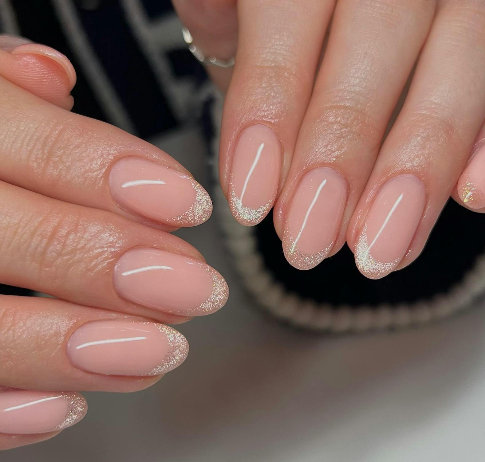 Medium Oval Pink Silver Line Nails — Trendy Luxury Nails