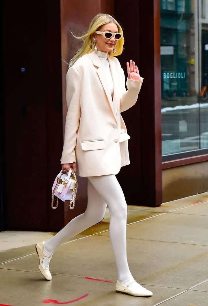 Cream Ballet Flats with Cream Turtleneck and Blazer, Close-Up Take Cream Ballet Flats with Cream Turtleneck and Blazer, Close-Up Take — Trendy Mary Janes Outfit