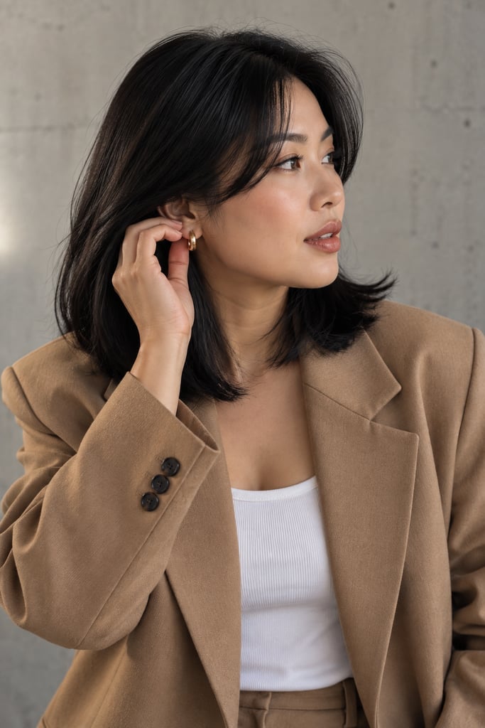 Collarbone Layers With Side Part Collarbone Layers With Side Part — Trendy Medium Hair