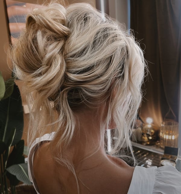 Textured Ash Blonde Messy Bun Twisted Sections Textured Ash Blonde Messy Bun Twisted Sections — Trendy Natural Bun