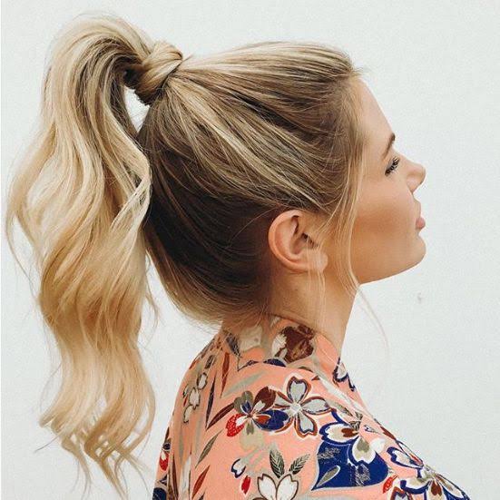 Shoulder Length Blonde Wavy Ponytail — Trendy Quick Weave Ponytail