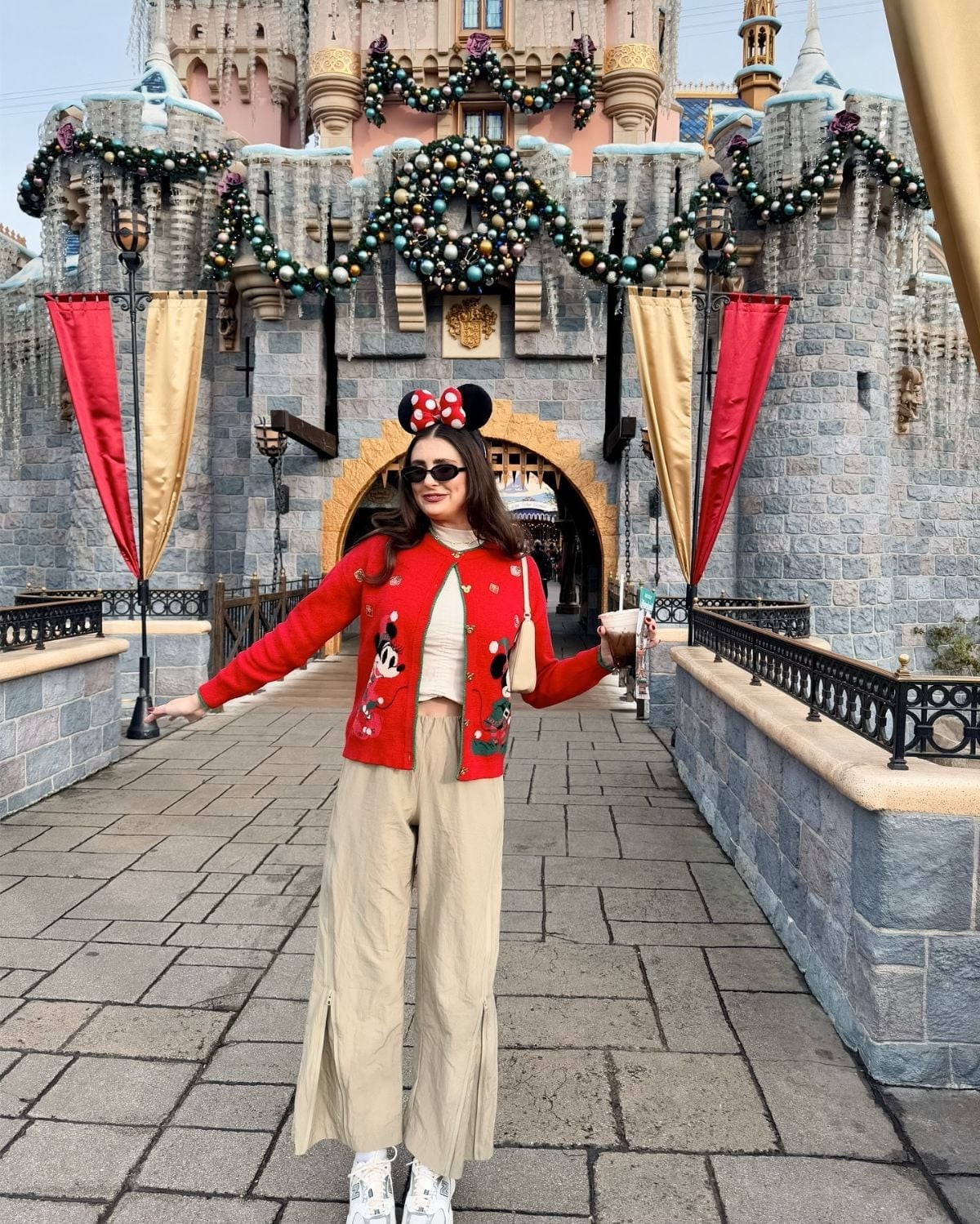 Red Graphic Cardigan With Wide Leg Pants Red Graphic Cardigan With Wide Leg Pants — Trendy Red Cardigan Outfit