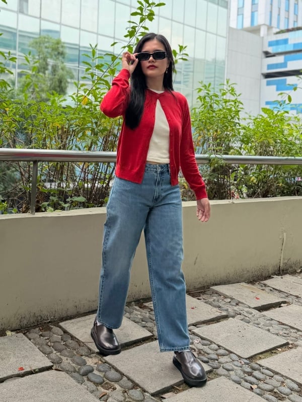 Red Cardigan With White Top and Light Blue Jeans Red Cardigan With White Top and Light Blue Jeans — Trendy Red Cardigan Outfit
