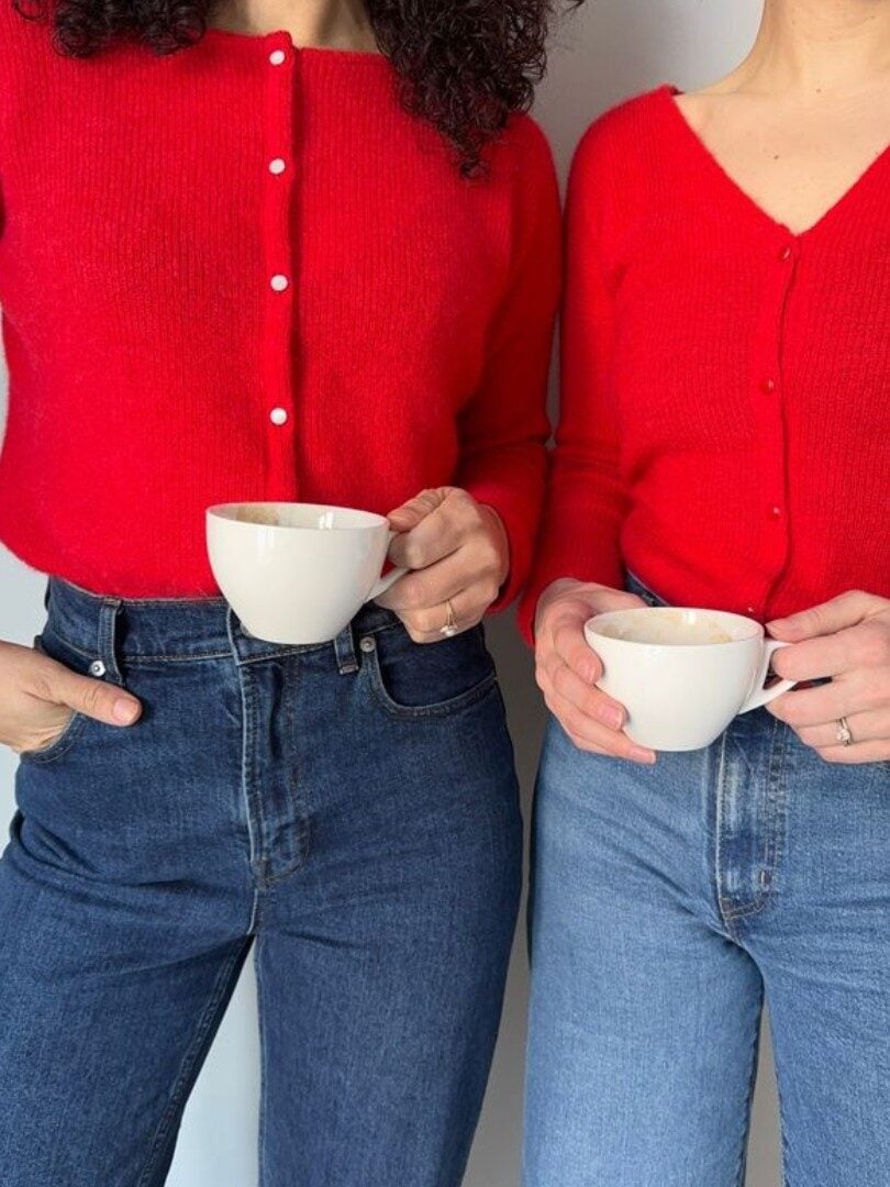 Matching Red Cardigans With Blue Denim Jeans Matching Red Cardigans With Blue Denim Jeans — Trendy Red Cardigan Outfit