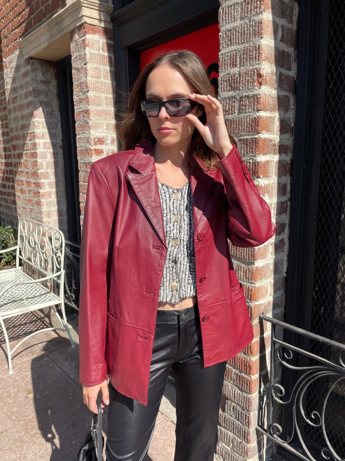 Oversized Burgundy Leather Blazer With Patterned Top And Black Oversized Burgundy Leather Blazer With Patterned Top And Black — Trendy Red Leather Jacket Outfit