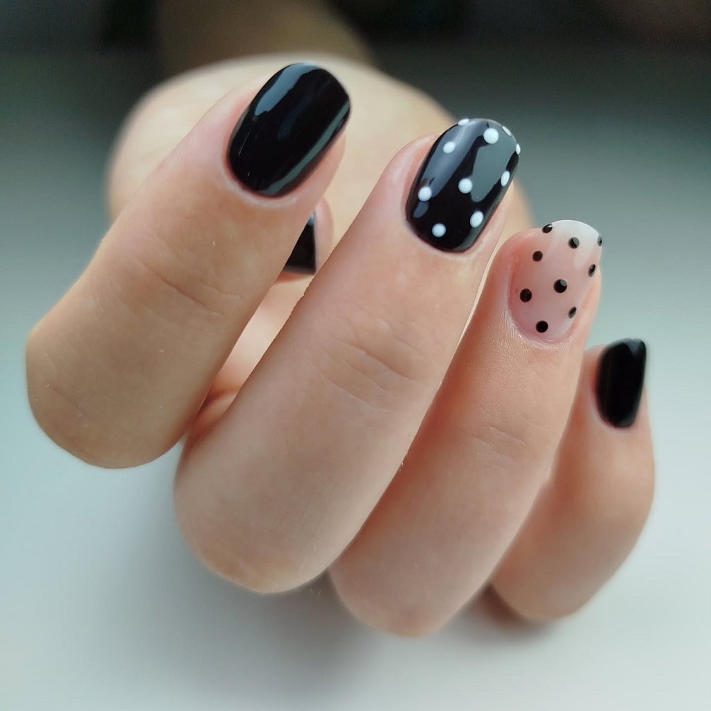 Short Square Nails With Black And White Polka Dots — Trendy Short Black Nails