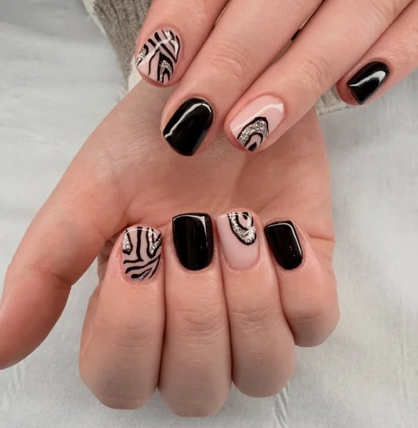 Short Square Nails With Black Silver Patterns — Trendy Short Black Nails