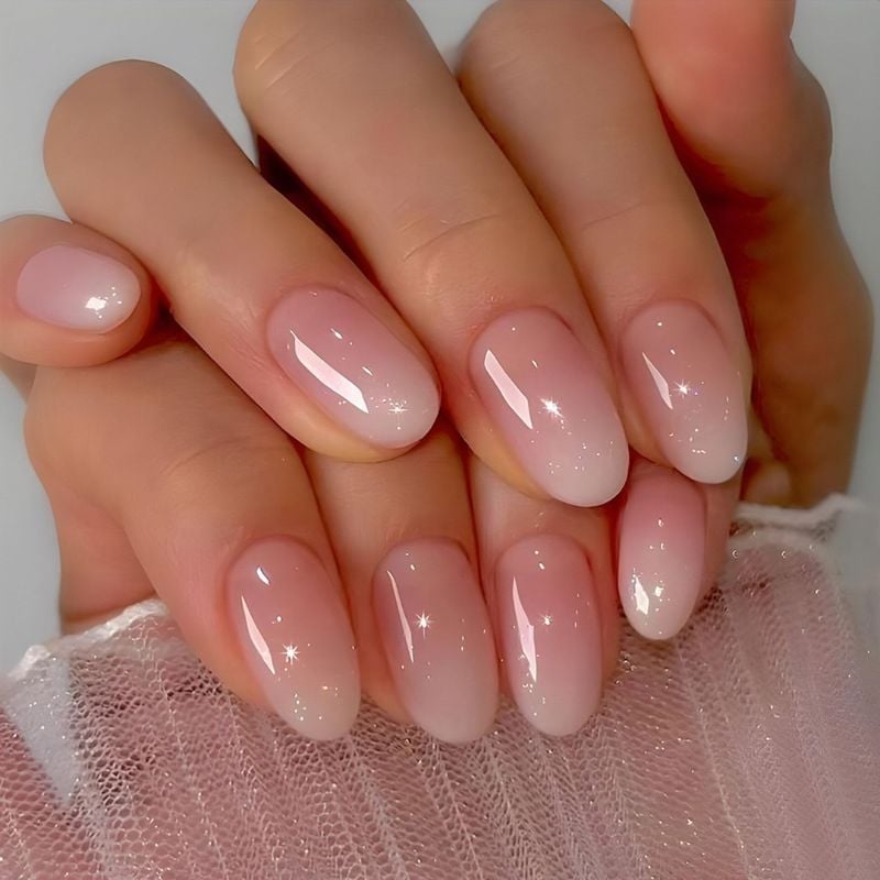 Short Oval Nude to White Glitter Ombre Nails Short Oval Nude to White Glitter Ombre Nails — Trendy Short Nails Color