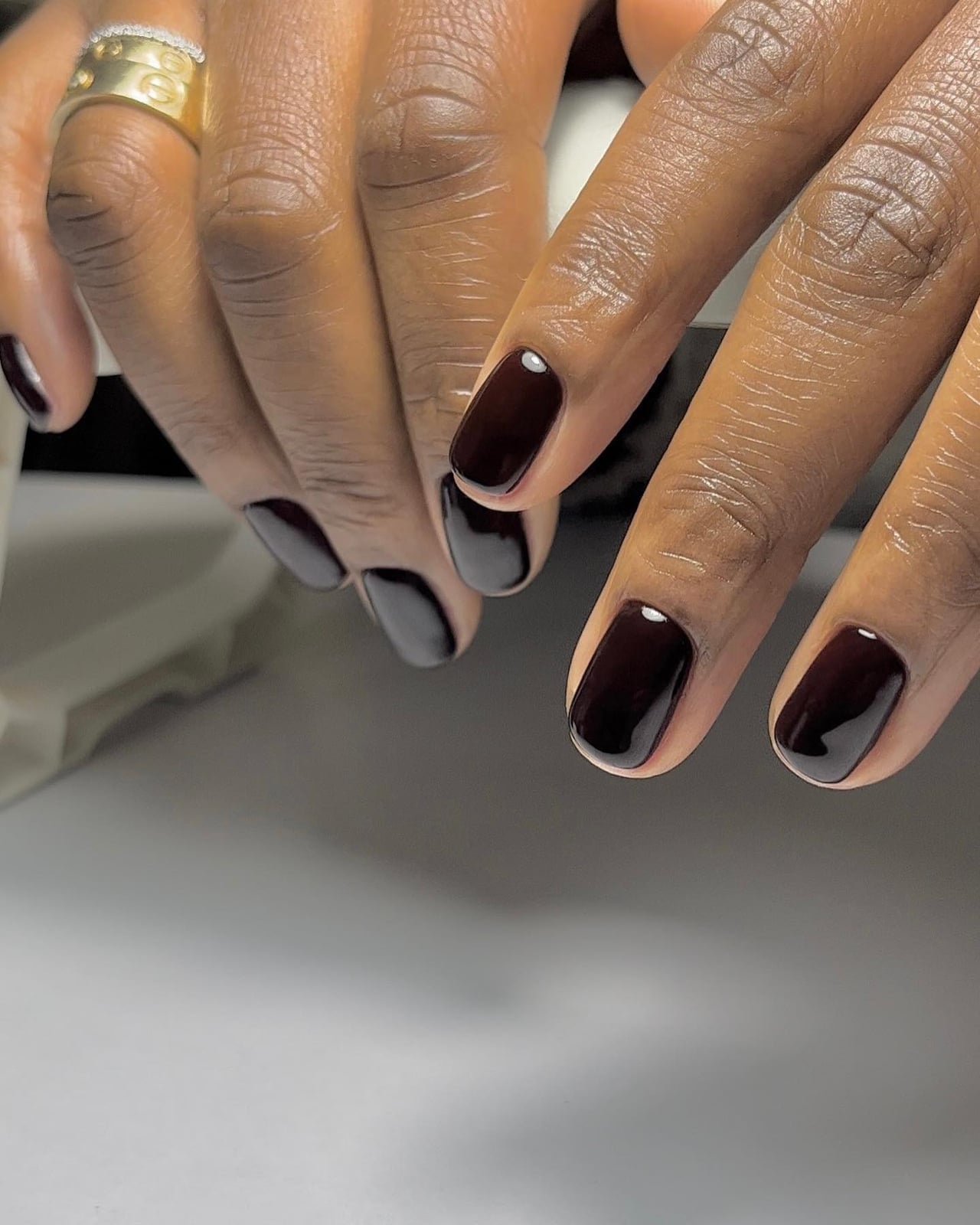 Deep Glossy Dark Brown Short Square Nails Deep Glossy Dark Brown Short Square Nails — Trendy Short Nails Color