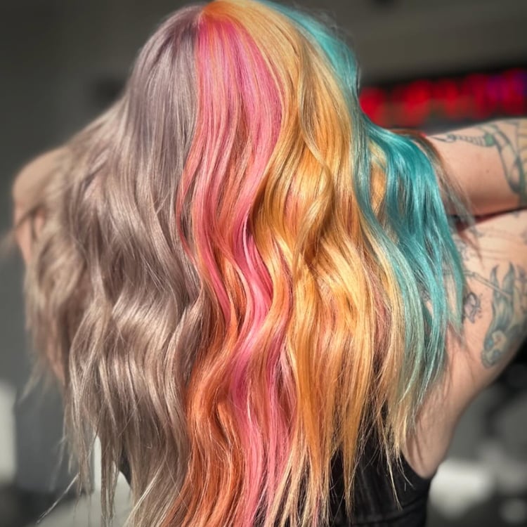 Mid-Back Wavy Multi-Color Split Dye Mid-Back Wavy Multi-Color Split Dye — Trendy Split Dye Hair