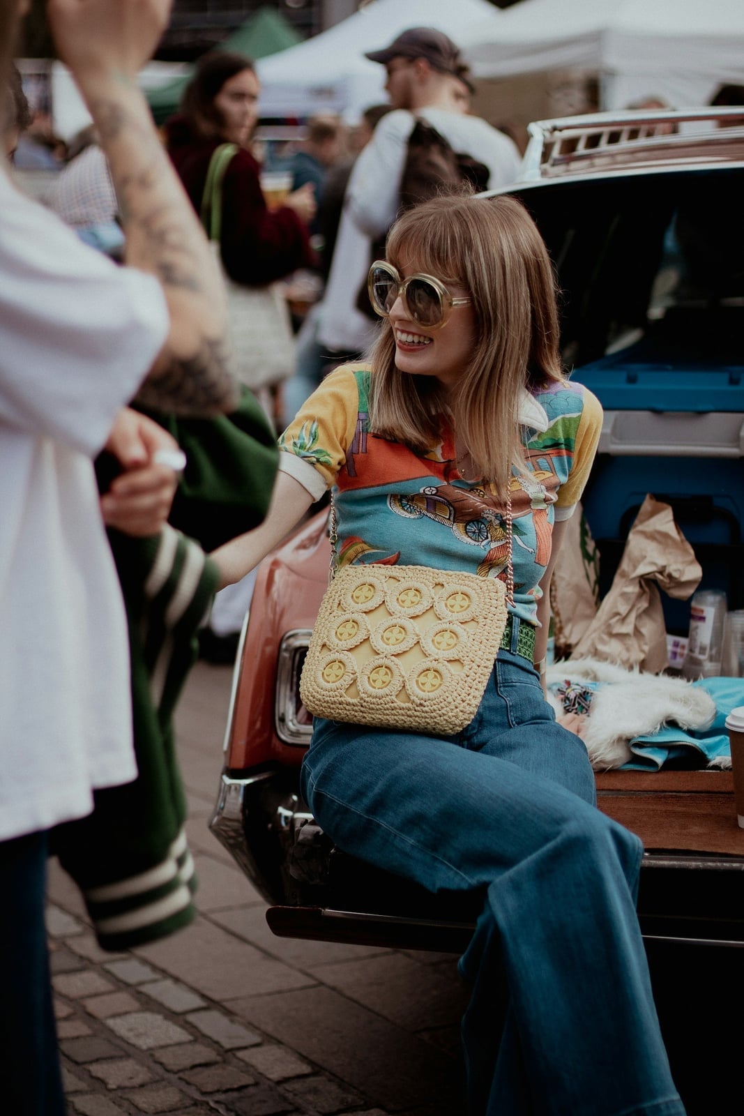 Psychedelic Print T-Shirt with Wide-Leg Jeans — Trendy Vintage Outfits