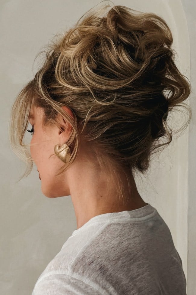 Voluminous Ash Blonde Textured Bun, Collarbone — Trendy Wedding Bun