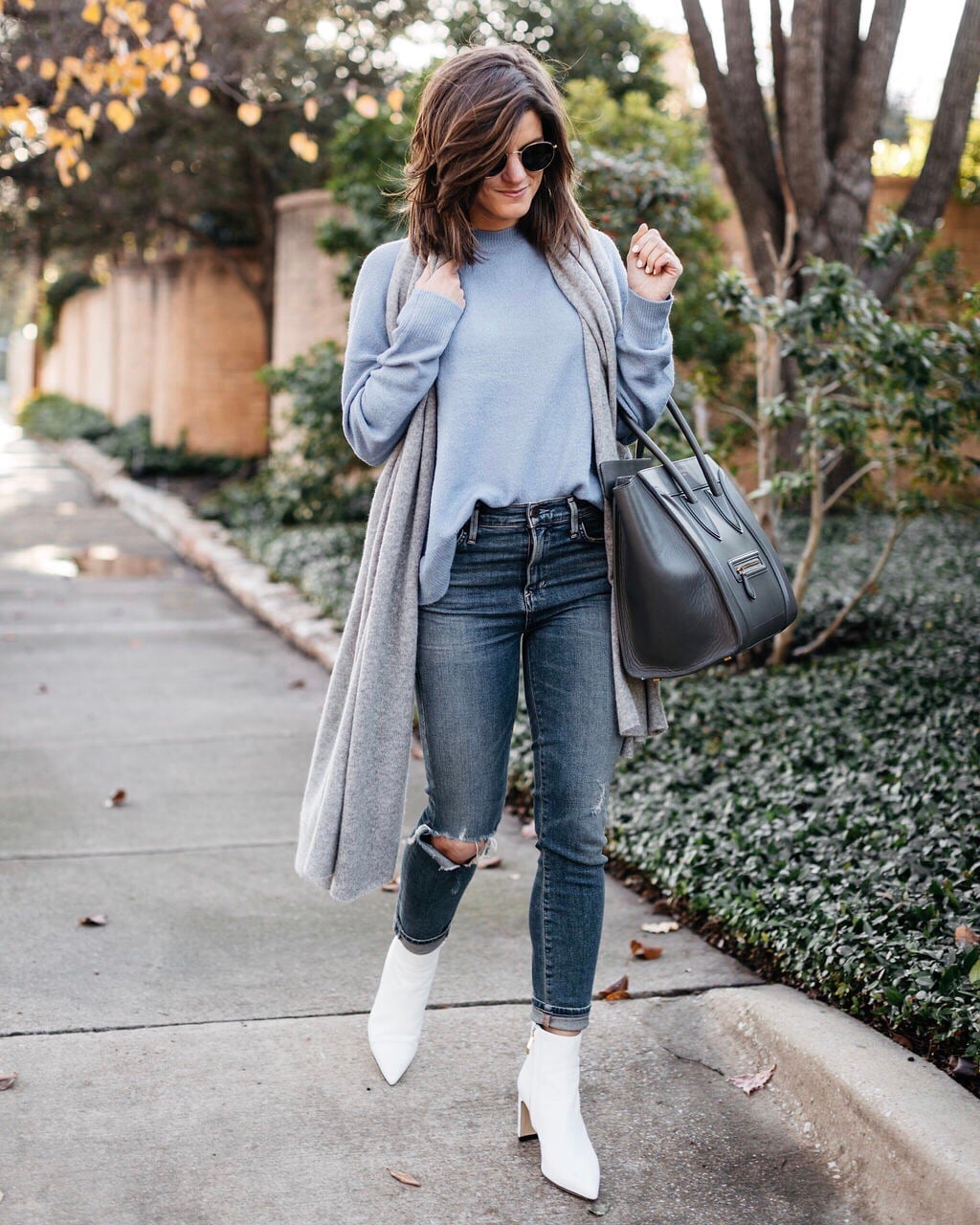 White Ankle Boots With Jeans And Cardigan White Ankle Boots With Jeans And Cardigan — Trendy White Boots Outfit