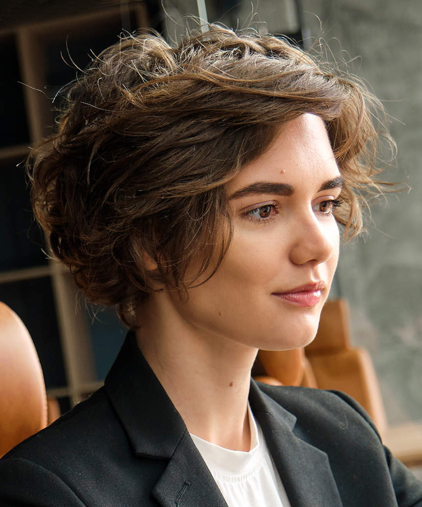 Short Tousled Bob With Volume Short Tousled Bob With Volume — Wavy Hair Hairstyles