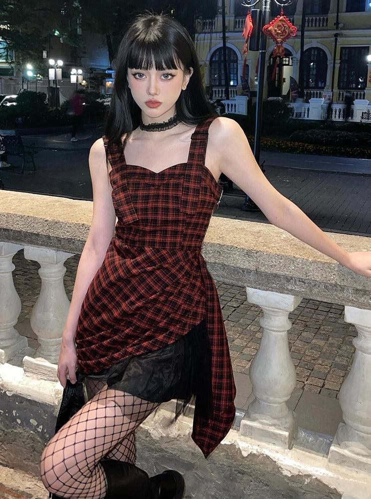 Red and black plaid mini dress with sweetheart neckline — Y2K Dress