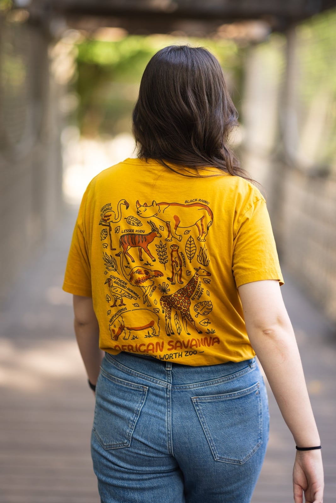 Graphic zoo animal t-shirt with denim jeans Graphic zoo animal t-shirt with denim jeans — Zoo Outfits