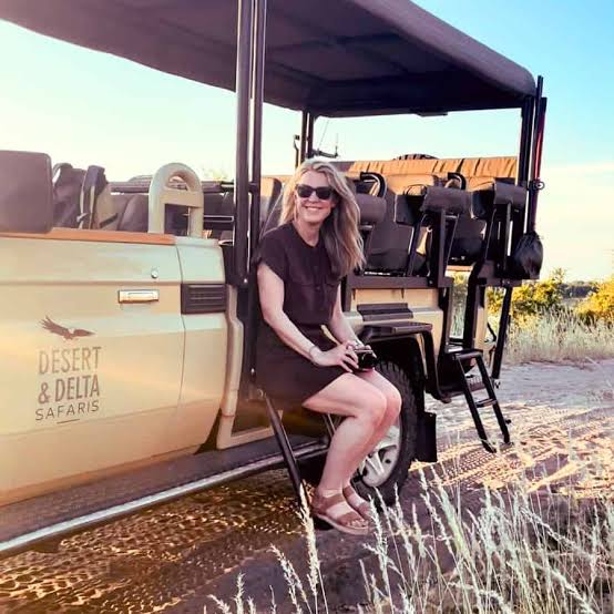 Linen blend safari dress for a trip Linen blend safari dress for a trip — Zoo Outfits