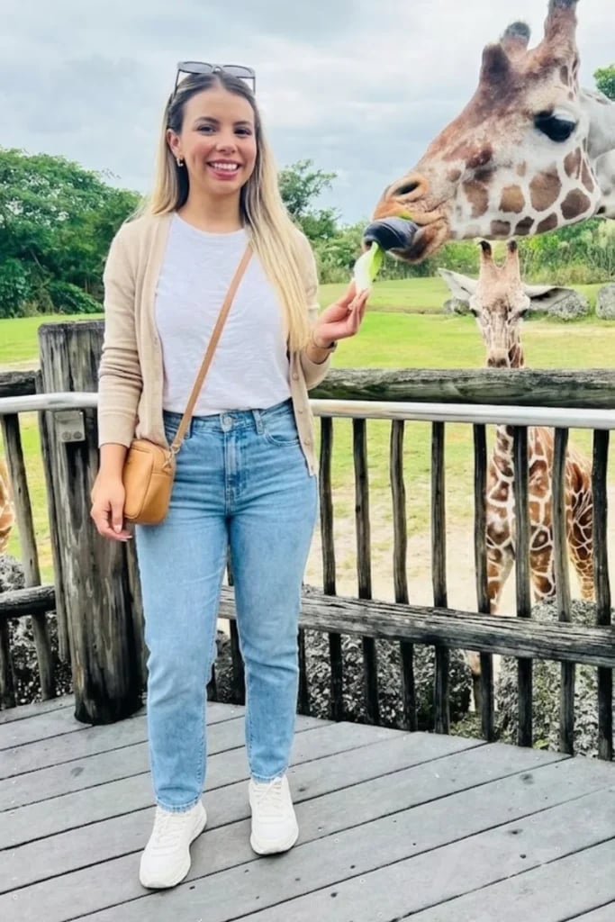 Beige cardigan over white tee and light wash jeans Beige cardigan over white tee and light wash jeans — Zoo Outfits